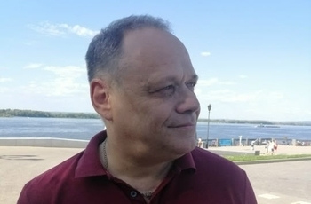 Точка равноденствия: стихи как поиск счастья